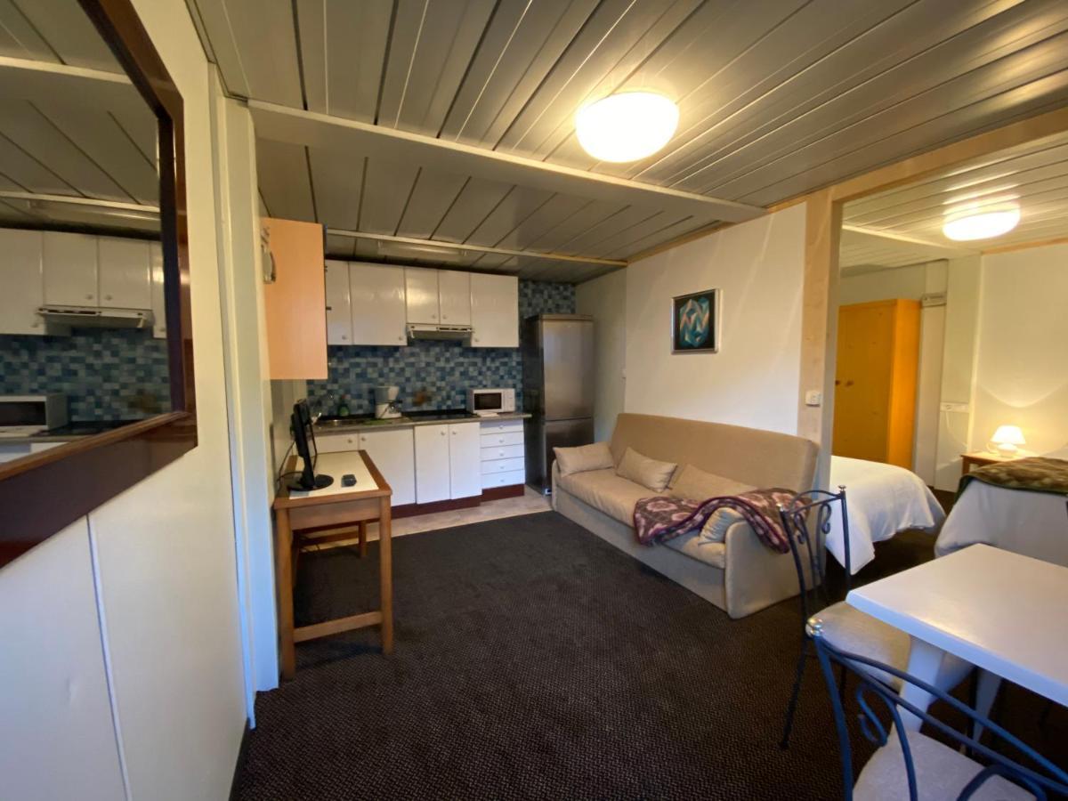Pension Compostela Inn Cacheiras Eksteriør billede
